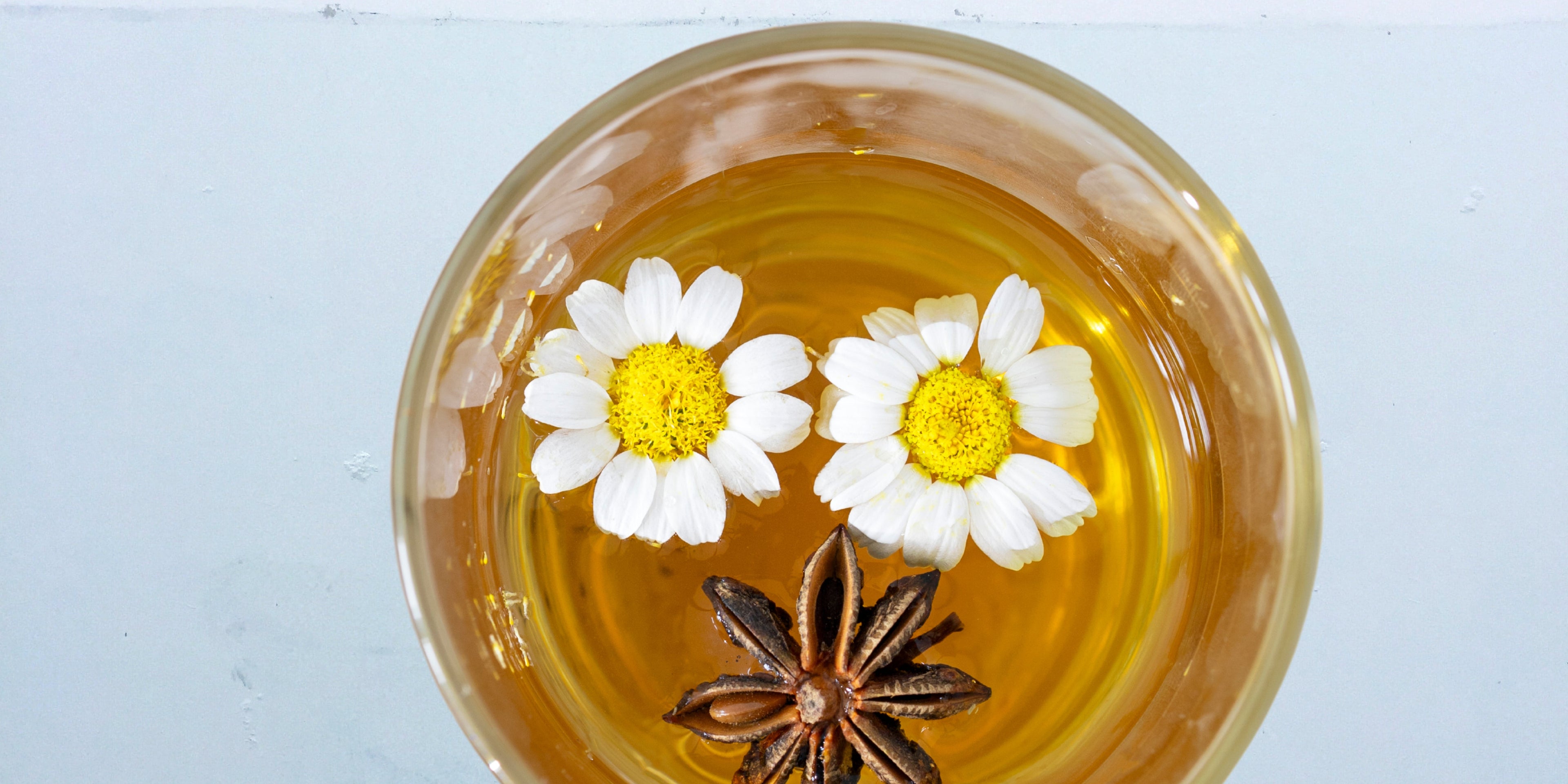 une tisane à la camomille